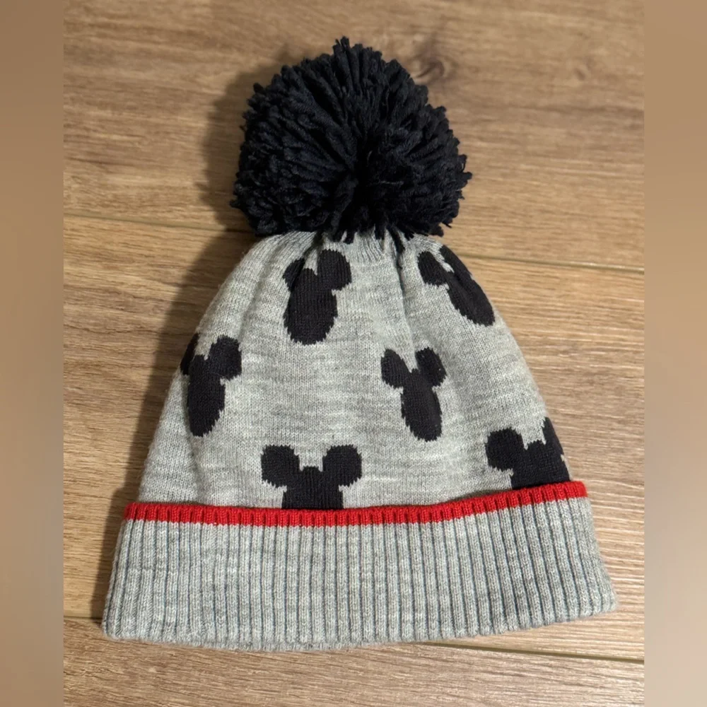 Disney X Gap Gray and Black Toddler Pom-Pom Beanie